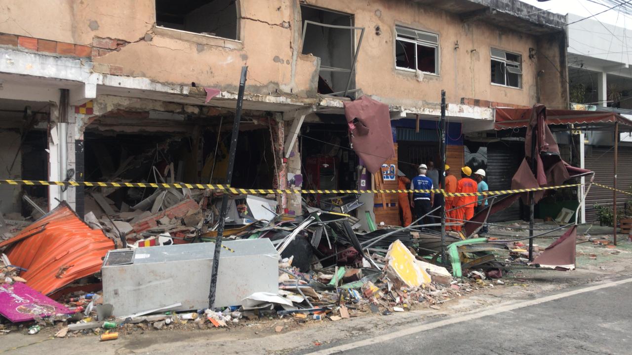 Casas ficaram danificadas após explosão; Codesal avalia possível demolição dos imóveis