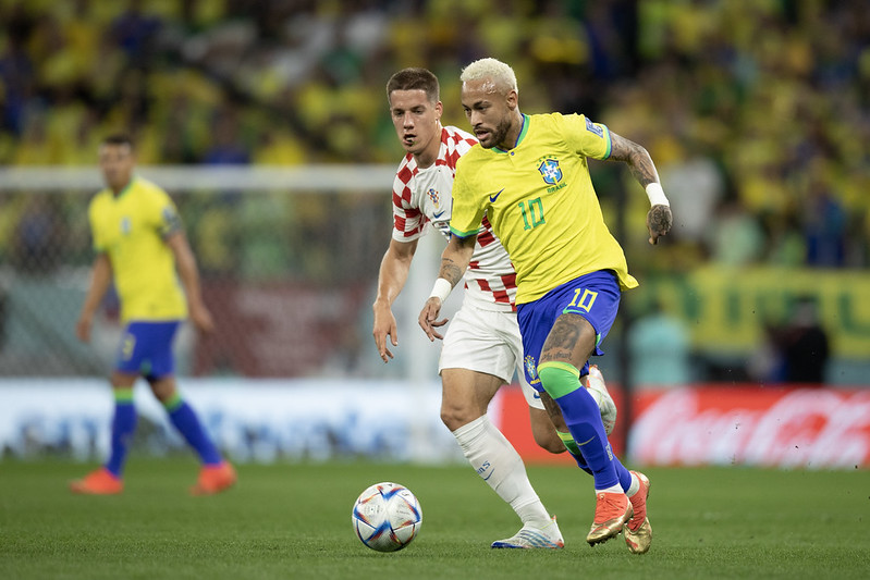 Brasil perde para a Croácia nos pênaltis e está fora da Copa do Mundo