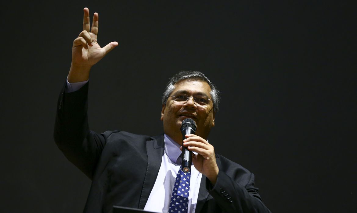 Segundo o titular da Justiça, foi possível chegar a esses financiadores através do pagamento do aluguel dos ônibus que levaram os golpistas à capital federal