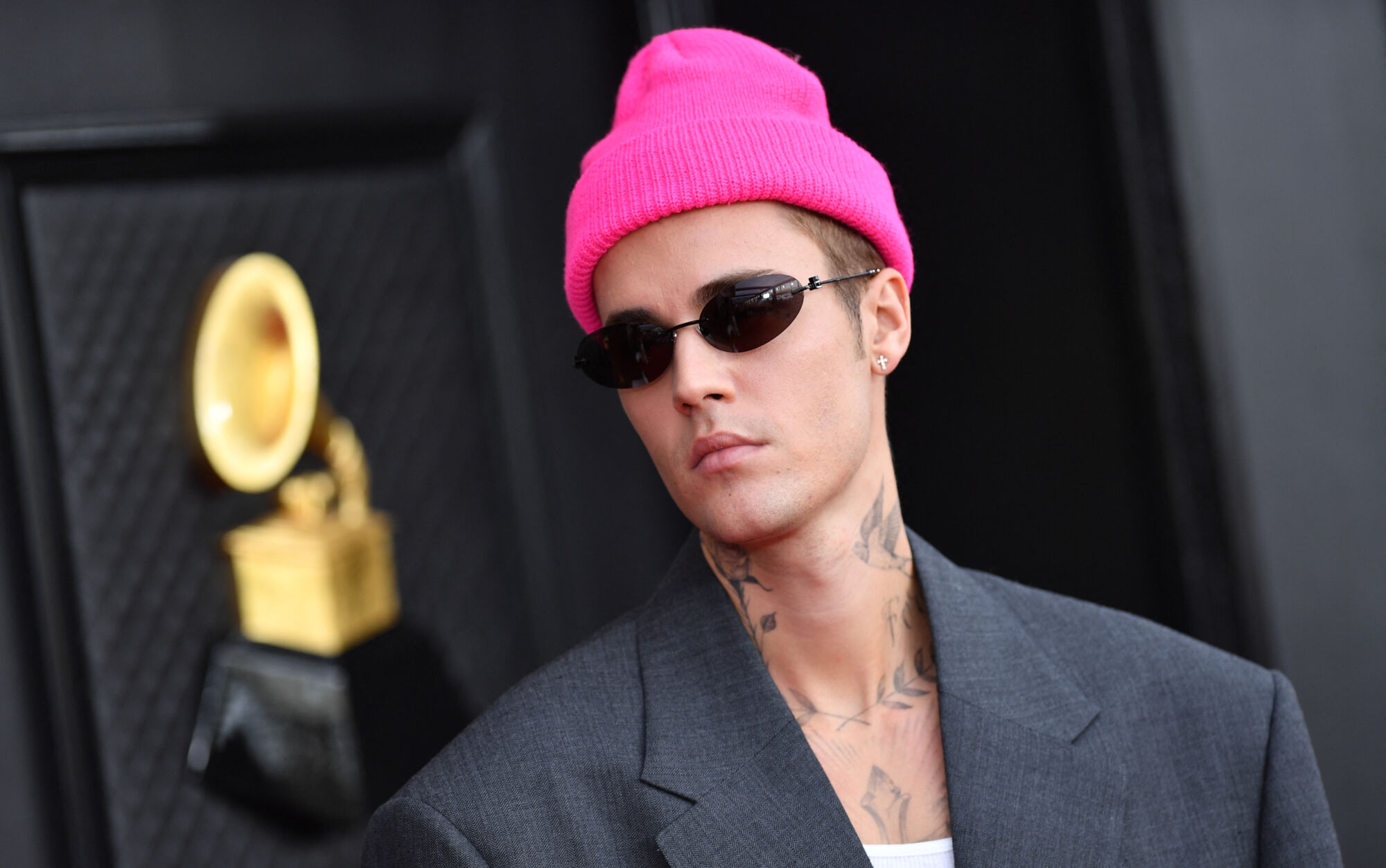 Aos 28 anos, Bieber acumula seis discos de platina