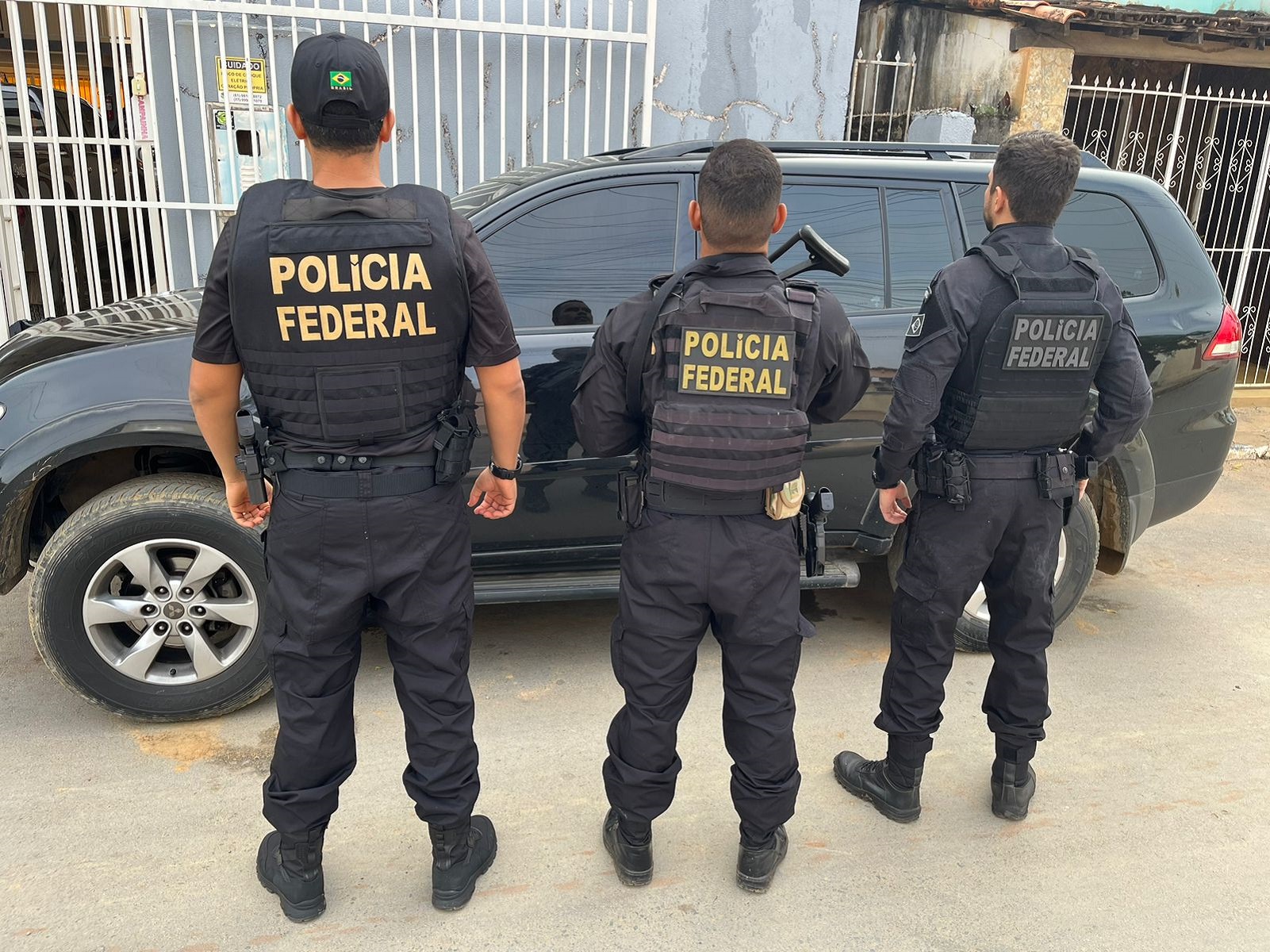 Policia Federal deflagra operação contra massacres em escolas