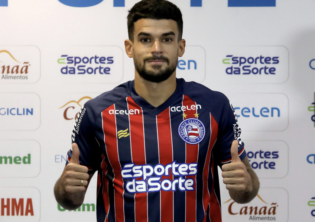 Cauly é baiano de Porto Seguro mas nunca atuou no futebol brasileiro