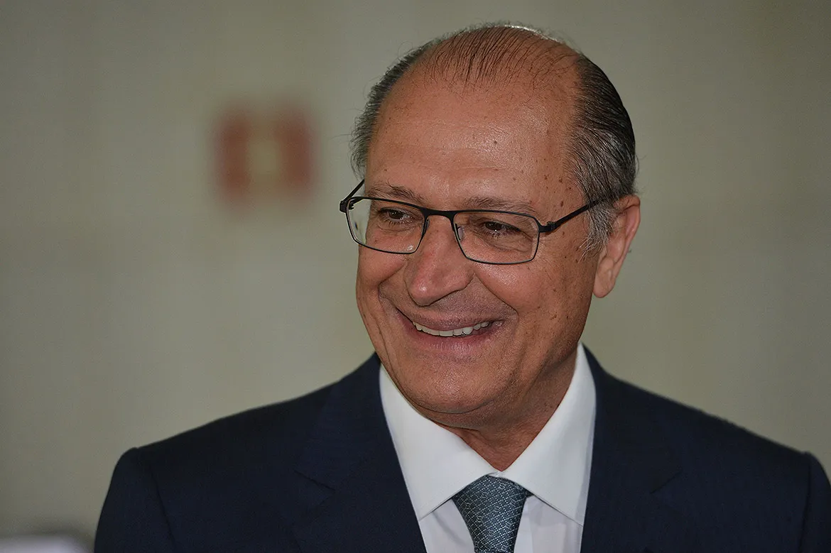 "O que mais cresceu no orçamento deste ano foi a habitação, que foi para R$ 10,4 bilhões este ano”, disse Geraldo Alckmin em discurso