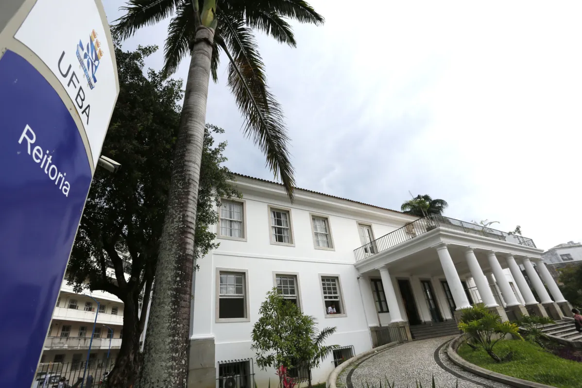 Encontro acontece na reitoria da Universidade Federal da Bahia (Ufba)