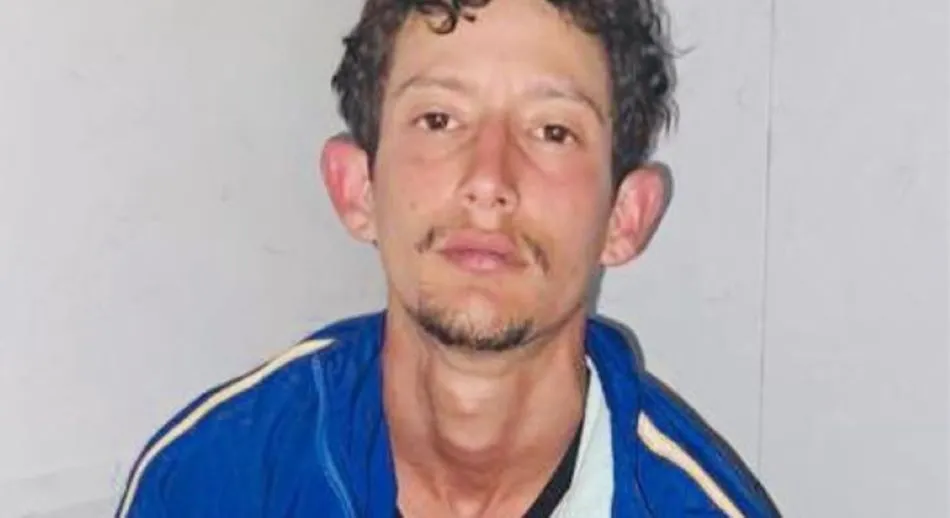 Homem é acusado pelo Ministério Público do Peru de jogar gasolina e atear fogo em sua ex-companheira peruana