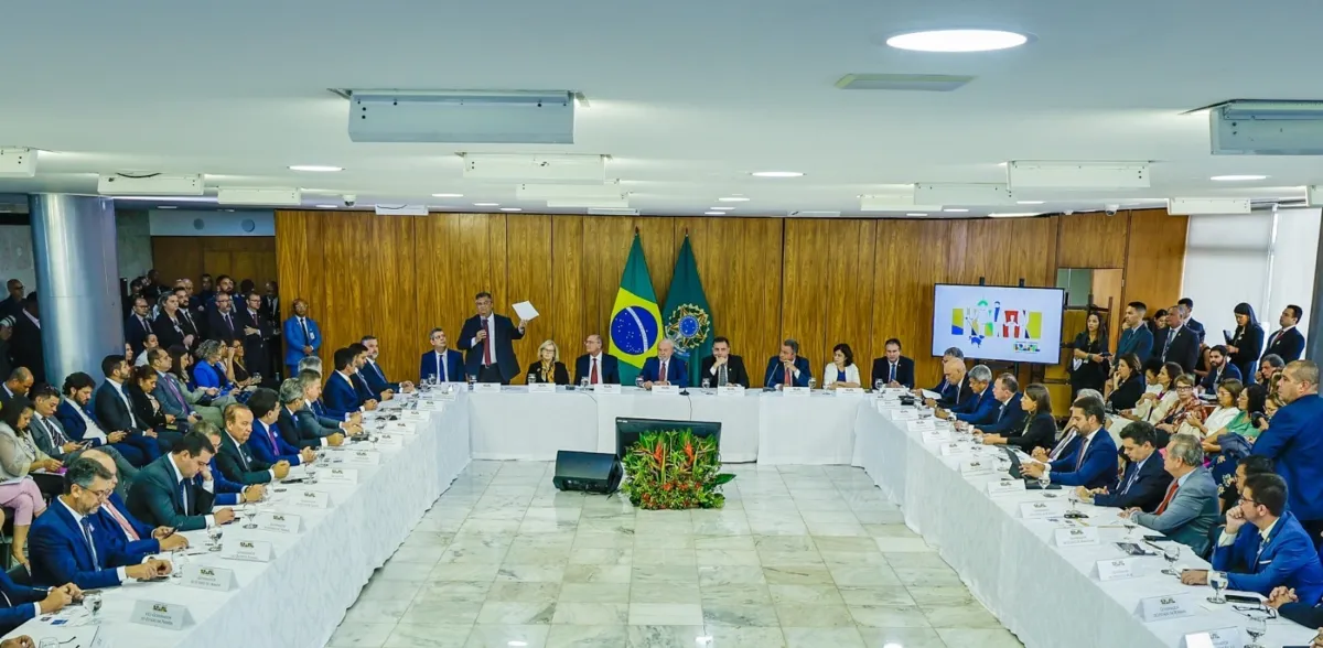 Lula afirmou que vai criar um Conselho da Federação, com estados e os Três Poderes