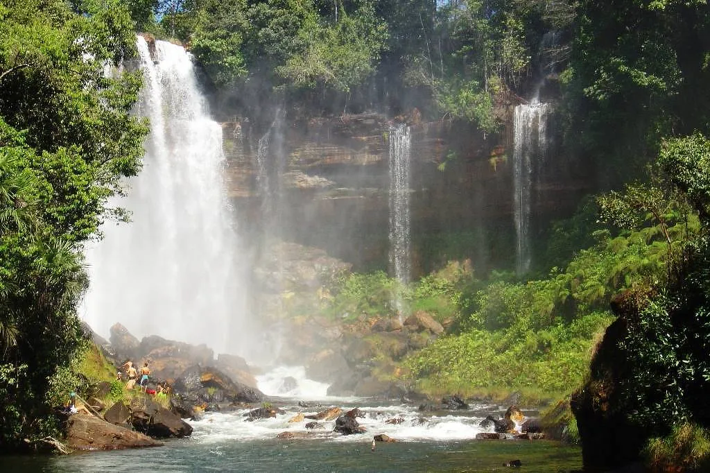 Cachoeira do Acaba Vida, a principal atração turística de Barreiras, a "capital do oeste" da Bahia