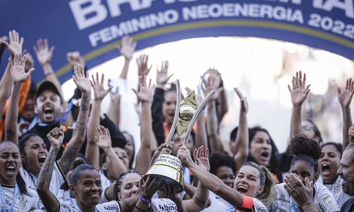 Jogadoras do Corinthians se manifestaram neste domingo pelo Instagram