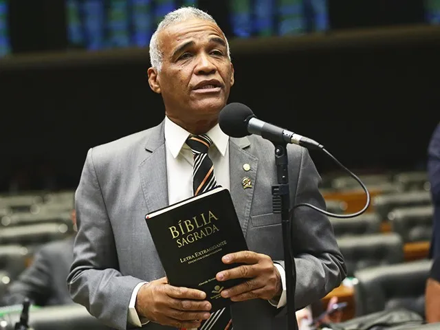 Deputado federal e presidente do AVANTE da Bahia, Sargento Isidório