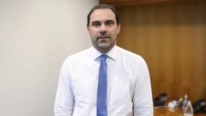 Adolfo Viana é líder do bloco partidário formado entre PSDB e Cidadania