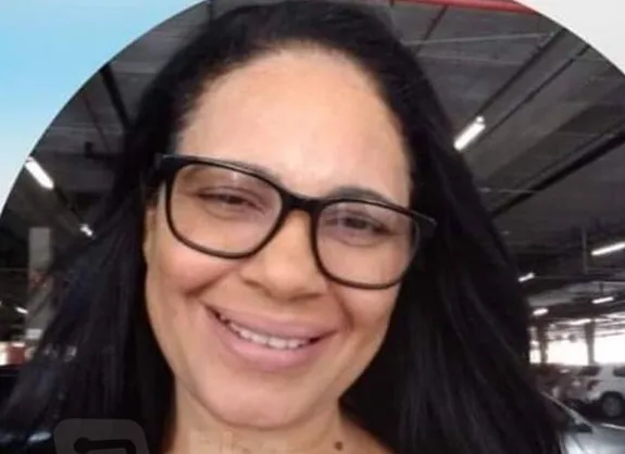 Iranete foi encontrada sem vida em frente a sua casa