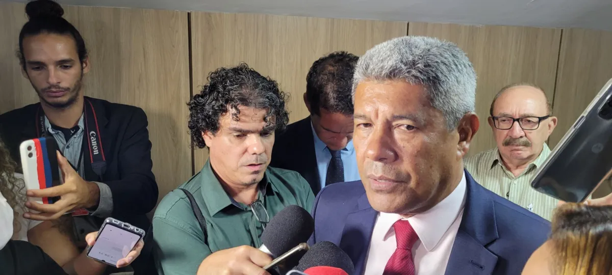 Governador Jerônimo Rodrigues durante lançamento de programa de Cofinanciamento Estadual na Atenção Especializada às Pessoas com Doença Renal Crônica