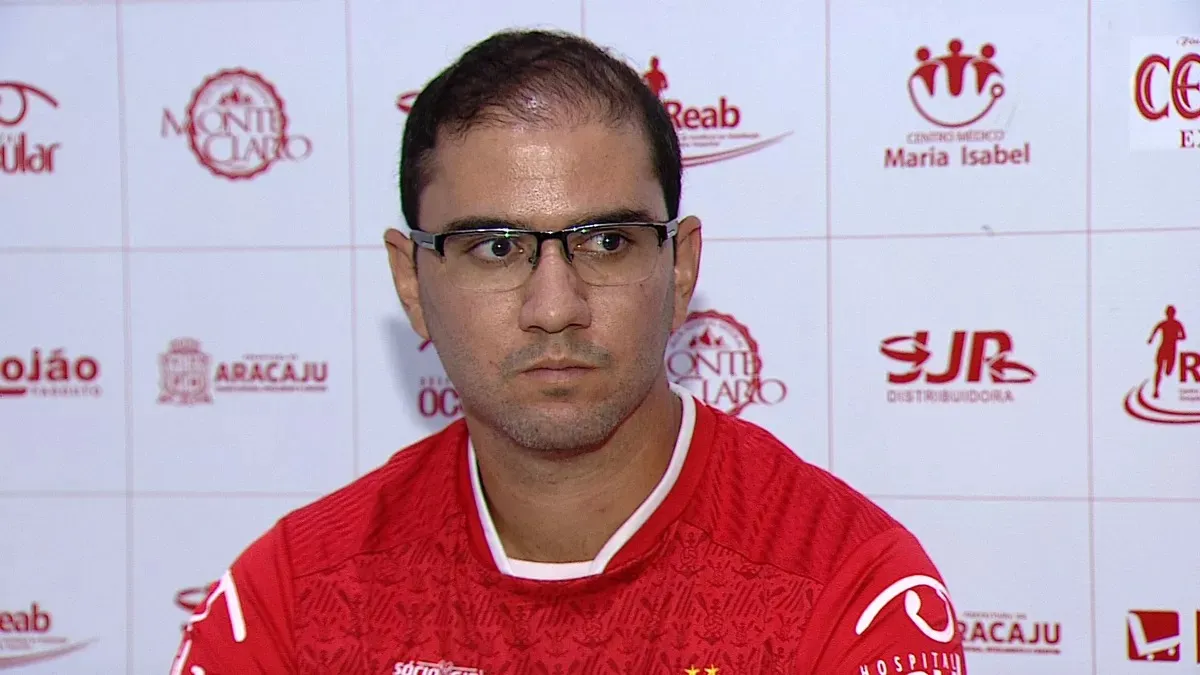 O presidente agrediu o árbitro Braulio da Silva Machado