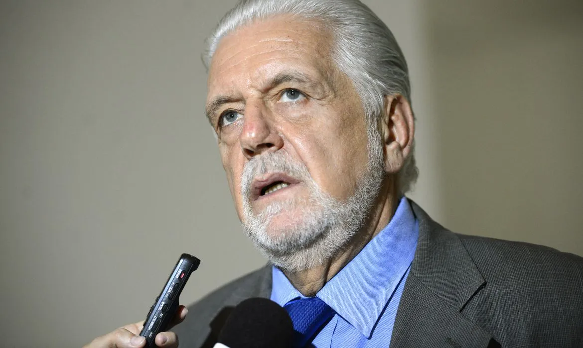 Senador baiana fala de cenário do governo Lula no Senado
