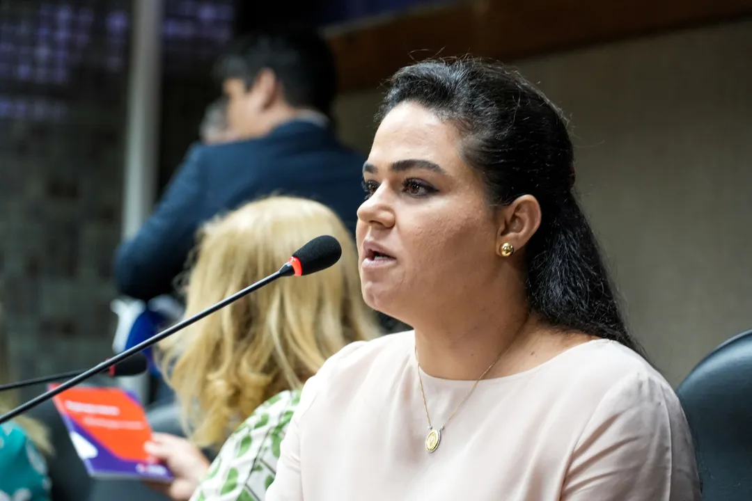 Aline Peixoto: após muitas turbulências, ganhou a vaga