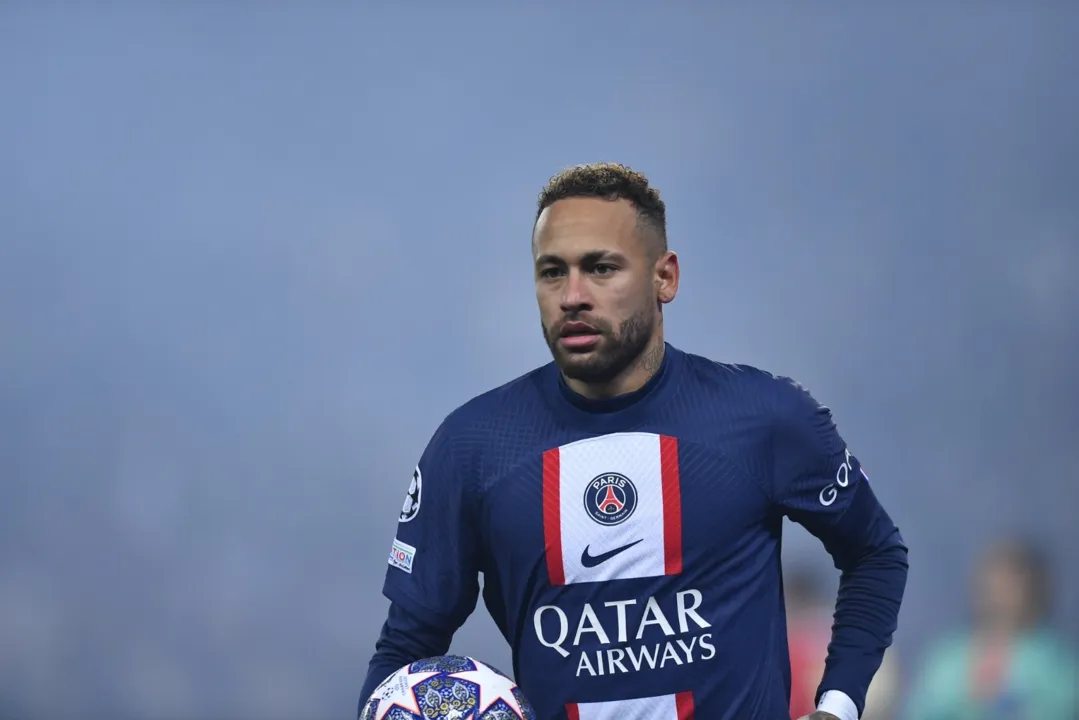 Neymar torceu o tornozelo direito no último dia 20, quando o PSG venceu o Lille pelo Campeonato Francês