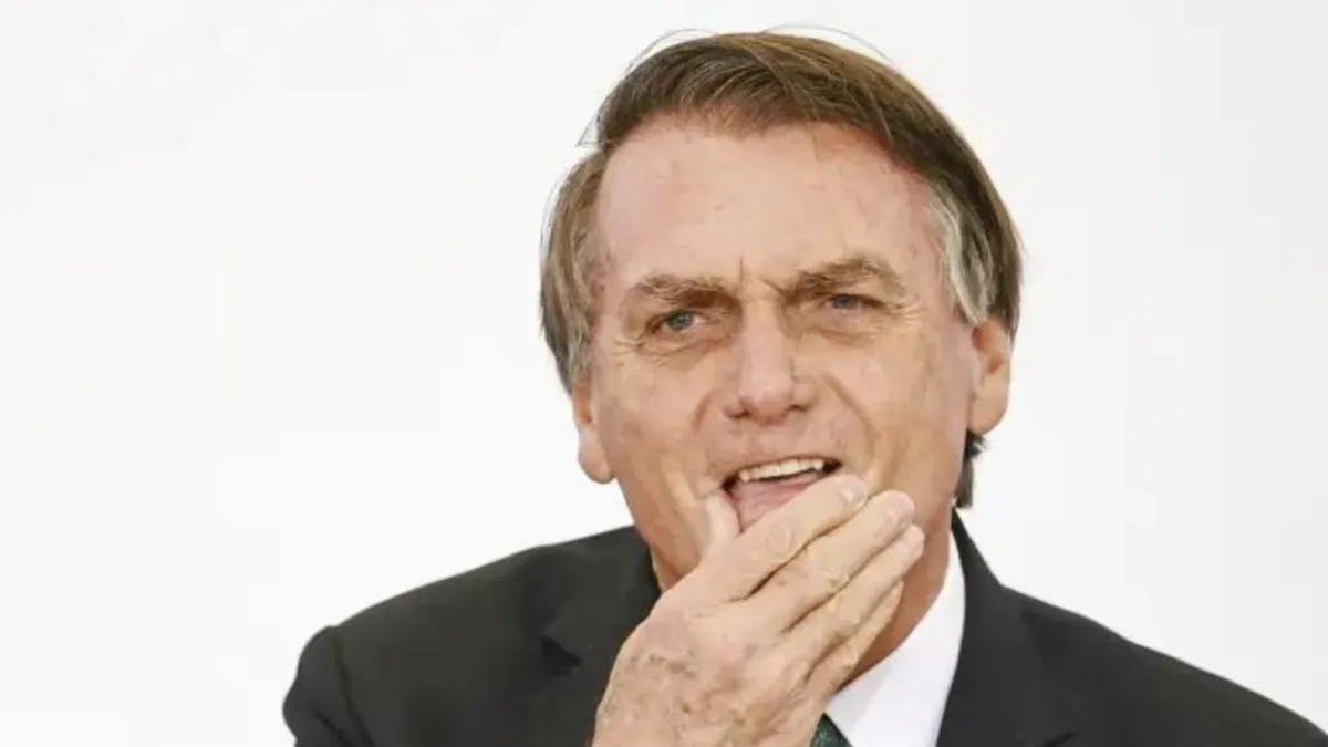 O MP pediu que, se Bolsonaro não devolver as joias dentro do prazo estipulado, seu salário de ex-presidente seja bloqueado