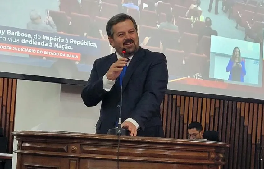 César Faria, advogado criminalista