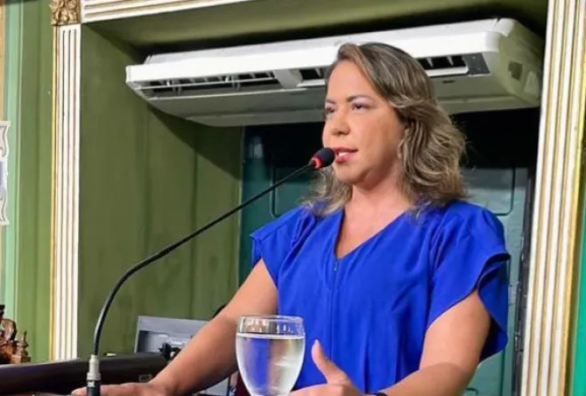 Vereadora Débora Santana é a autora do projeto de indicação que virou lei municipal