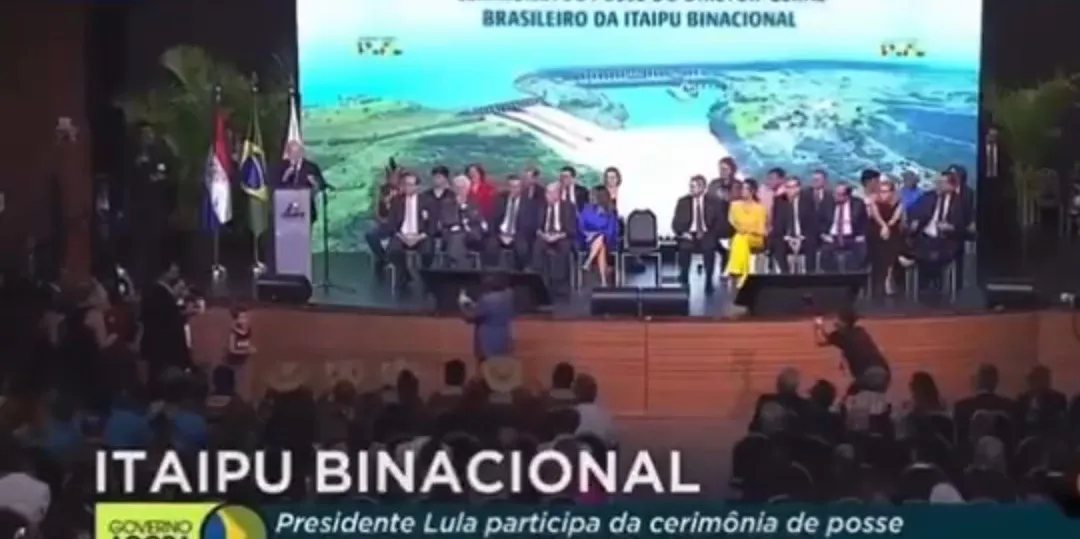 Lula em evento em Foz do Iguaçu nesta quinta-feira