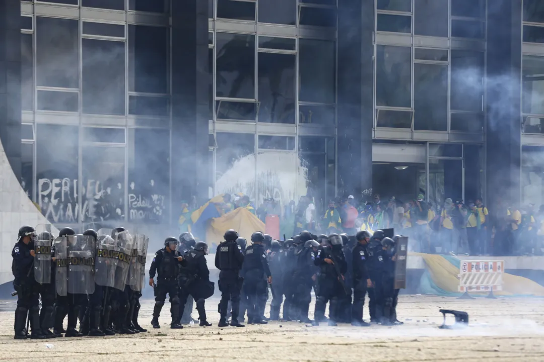 Manifestantes invadiram Congresso, STF e Palácio do Planalto no dia 8 de janeiro