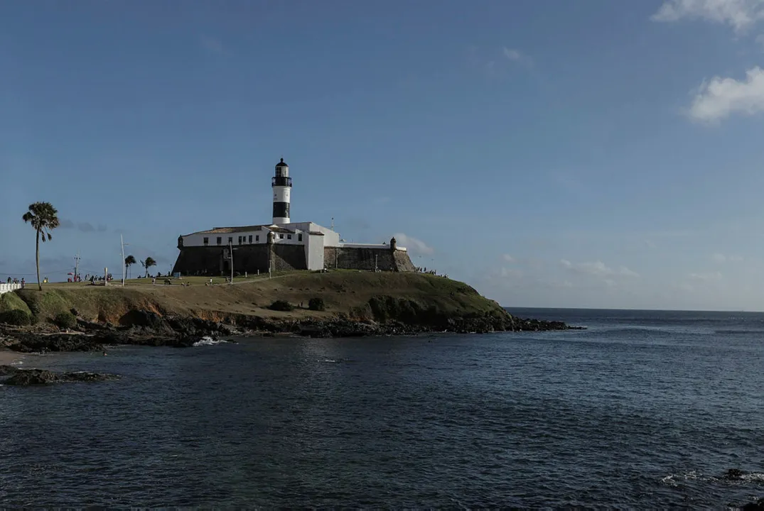 Praia do Farol da Barra é uma das que estão impróprias para banho