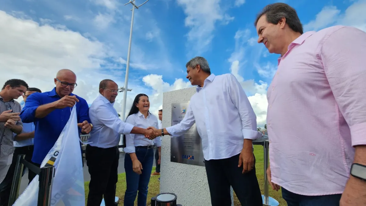 Vereador participou da entrega da ampliação da avenida Gal Costa