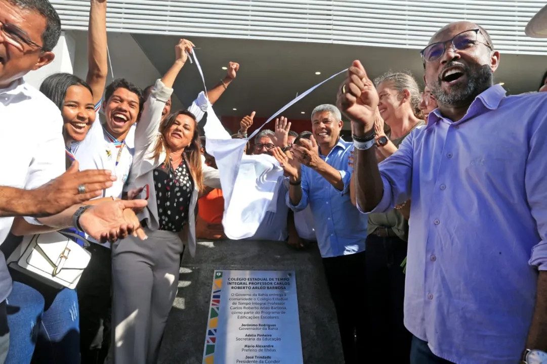 Governador Jerônimo Rodrigues em inauguração do Colégio Estadual de Tempo Integral Professor Carlos Roberto Arléo Barbosa, em Ilhéus