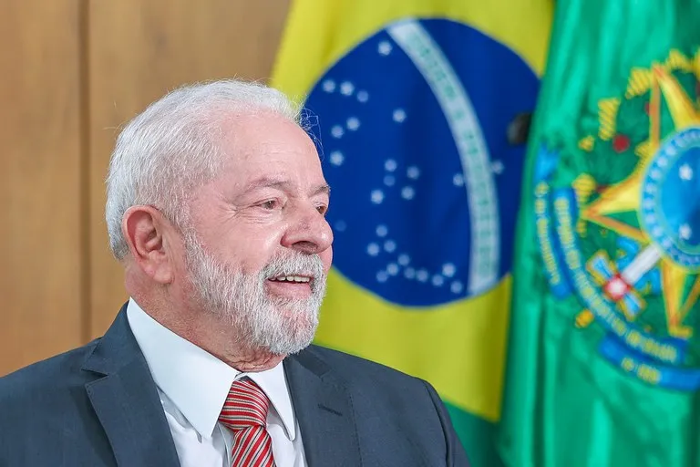 Lula já retornou ao Palácio da Alvorada.