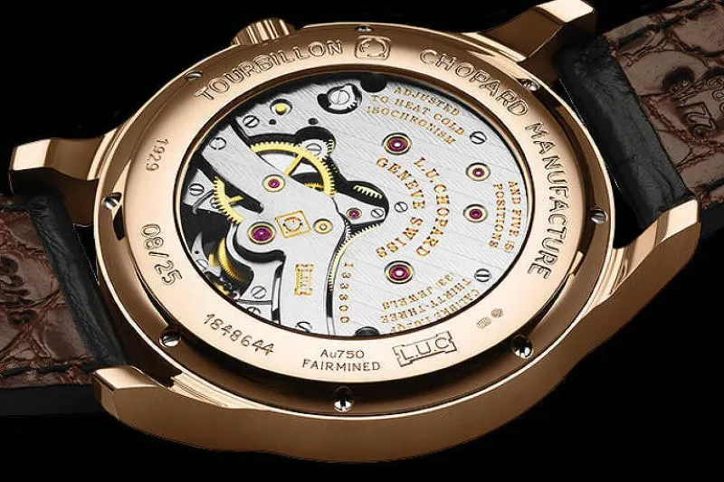 Chamado de Chopard L.U.C Tourbillon Qualité Fleurier, o relógio só tem 25 unidades produzidas