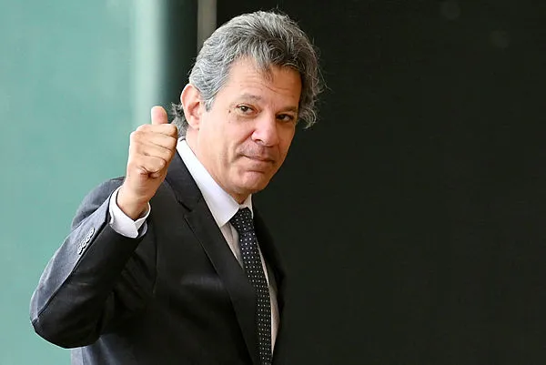 Haddad já fez o envio de uma versão da proposta às principais lideranças políticas