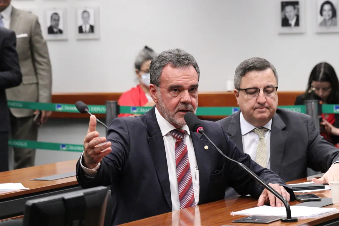 Fruto da iniciativa do deputado federal Daniel Almeida, os agentes de trânsito e outros profissionais da área são beneficiários do projeto Bolsa-Formação desde 2014