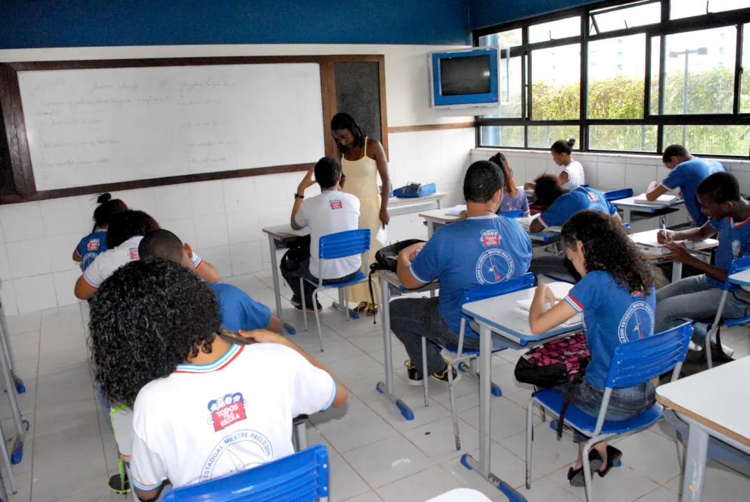 "É mais uma importante ação de valorização, por parte do Governo do Estado, desses profissionais tão importantes para o futuro da Bahia", disse Jerônimo Rodrigues