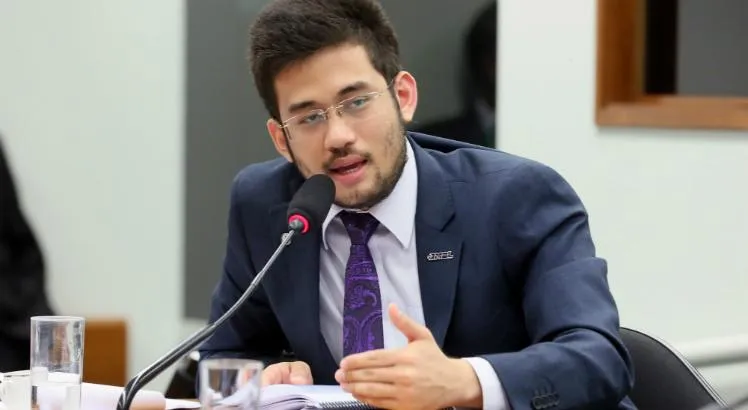 Kim Kataguiri, deputado federal (União Brasil), disse que Bolsonaro não tem condições de liderar a oposição, pois ele será inelegível e pode ser preso