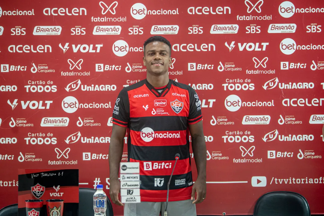 Felipe Vieira quer mostrar serviço para ser titular no Vitória