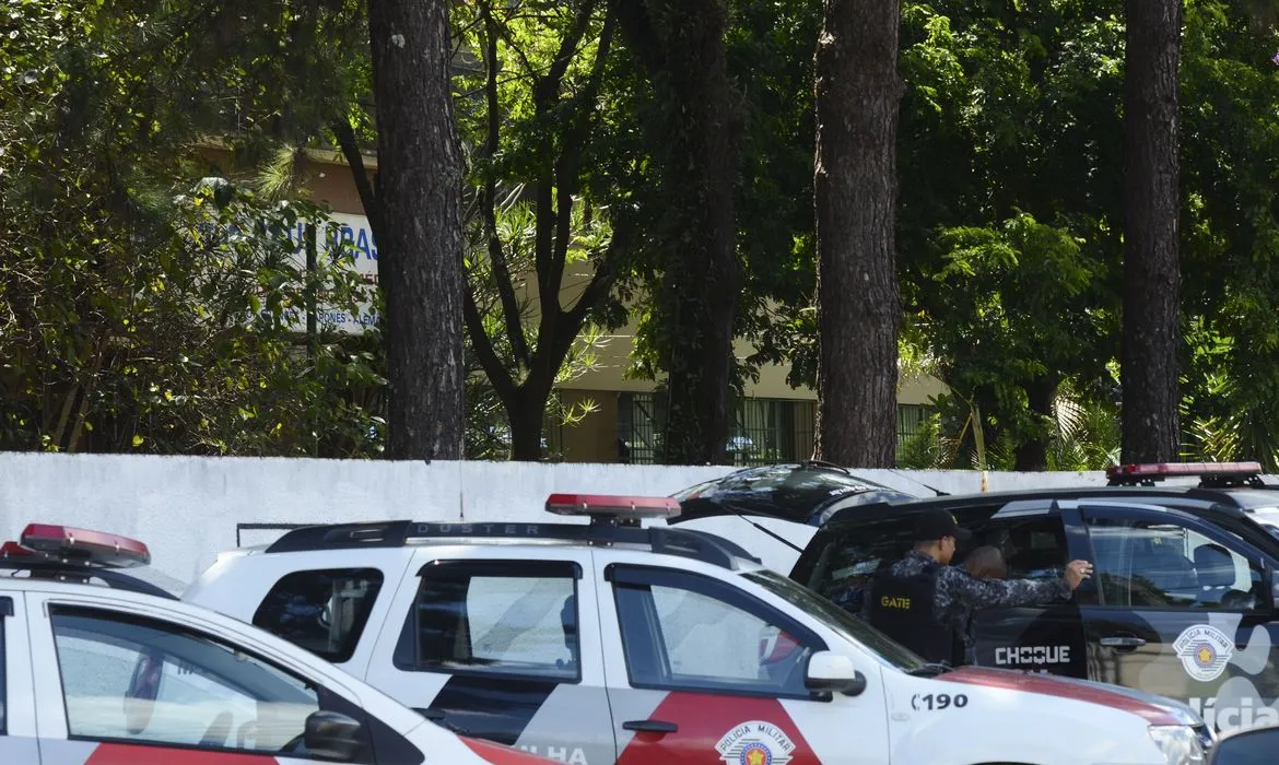 A medida já havia sido anunciada na semana passada, após o massacre ocorrido em uma creche de Blumenau (SC)