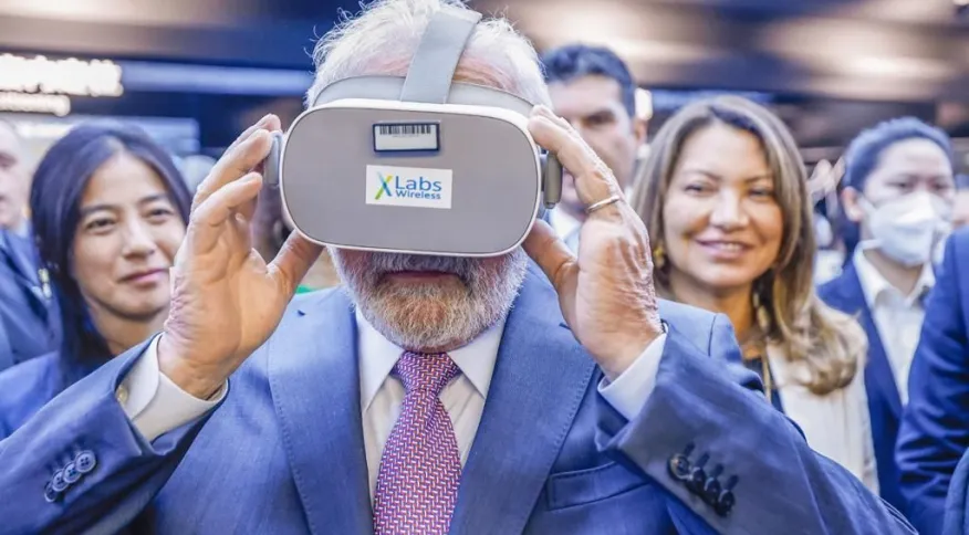 Imagem ilustrativa da imagem Lula se reúne com CEO da BYD e visita fábrica da Huawei