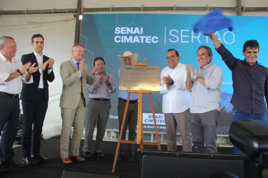 Governador em exercício, Geraldo Júnior (MDB) prestigiou lançamento do novo campus