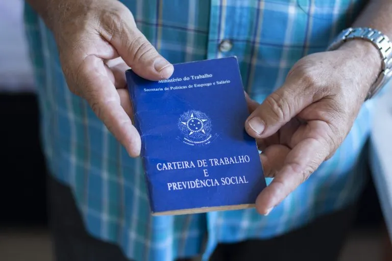 O SIMM (Serviço Municipal de Intermediação de Mão de Obra) oferece 29 vagas de emprego