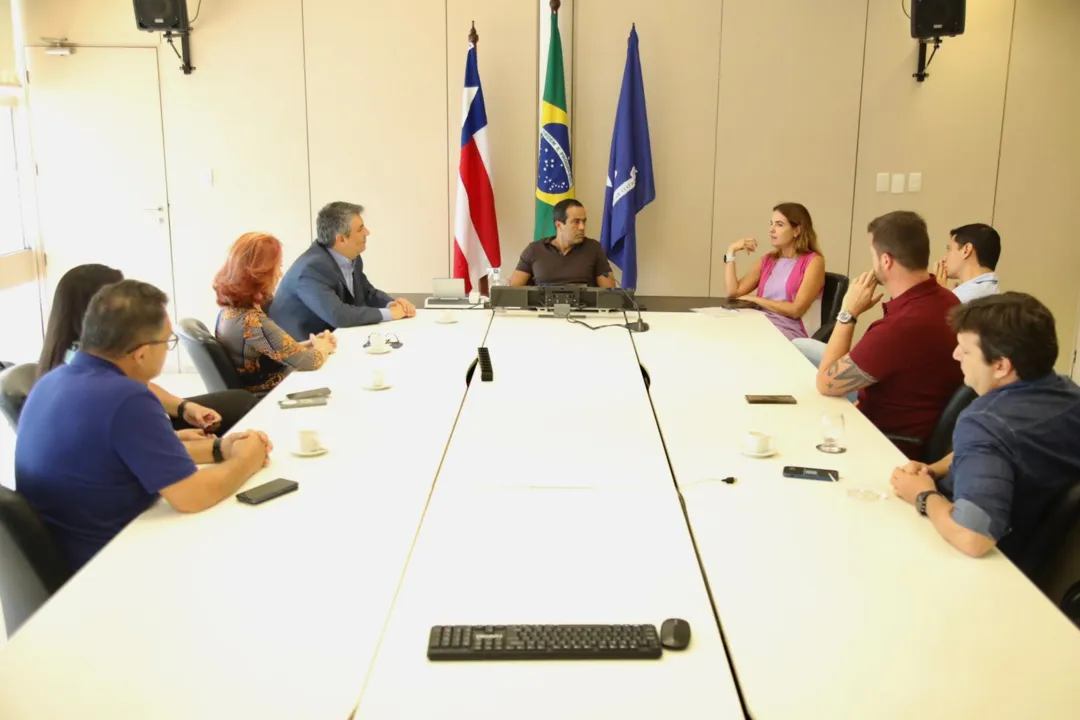 Bruno Reis recebeu comitiva de empresa francesa. Previsão é de início da operação no próximo ano.