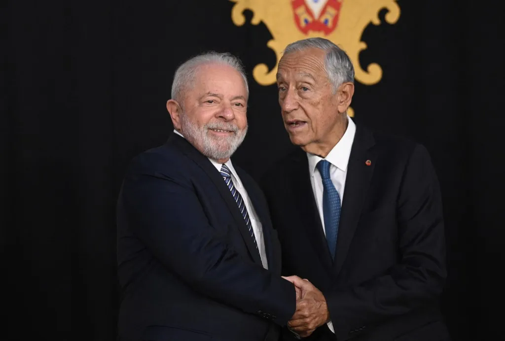 Lula e o presidente português, Marcelo Rebelo, divergiram publicamente sobre a condução de um acoro de paz na Ucrânia