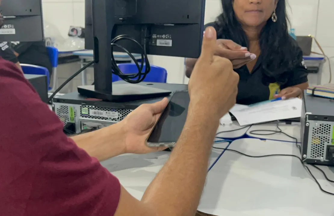Dupla tem dezenas de passagens por furtos e roubos de celulares em Salvador e outras cidades