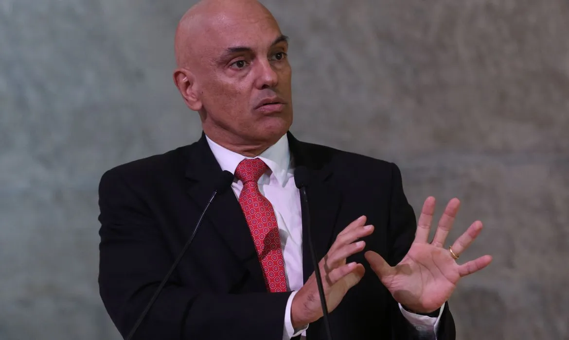 Decisão foi proferida após a defesa do ex-ministro atribuir a "lapsos de memória" a entrega senhas inválidas