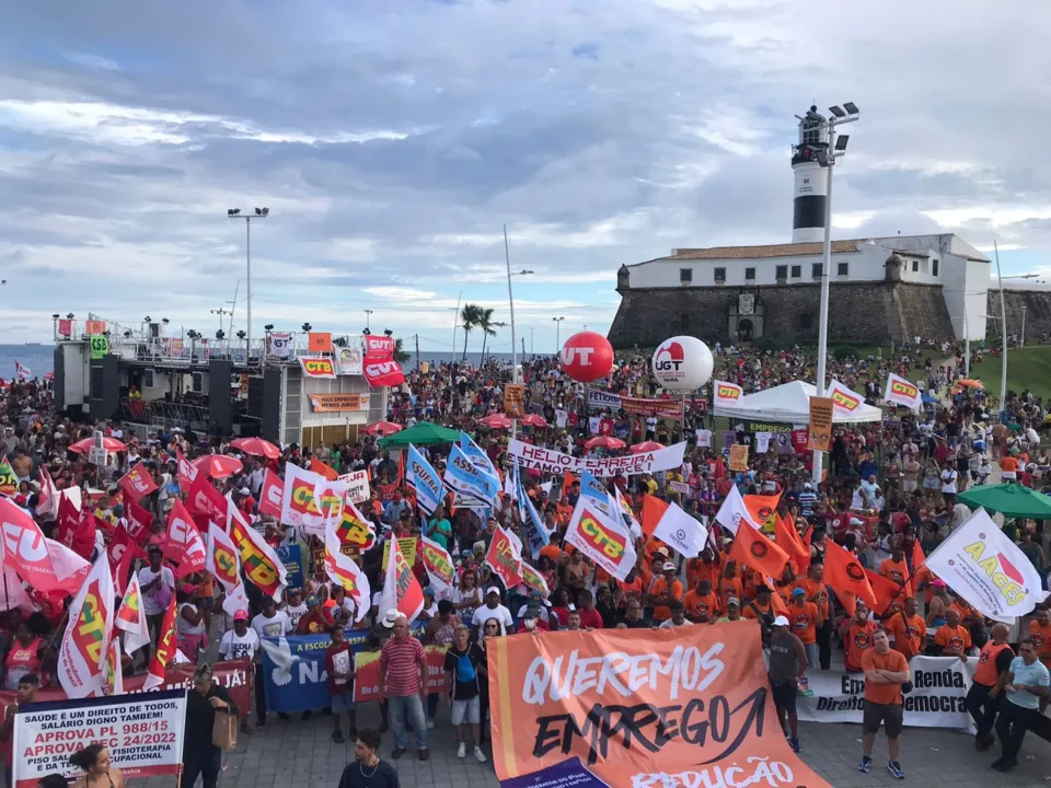 Centrais sindicais fizeram ato no Dia do Trabalhador