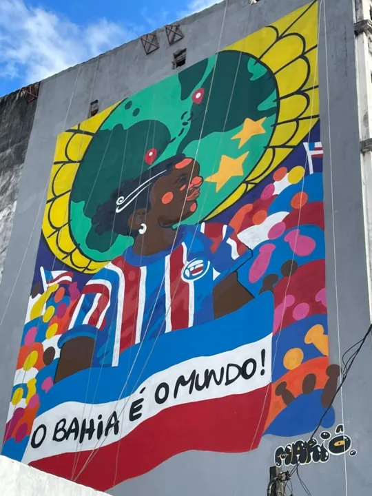Painel em homenagem ao Bahia produzido pela artista visual Maria Mariô