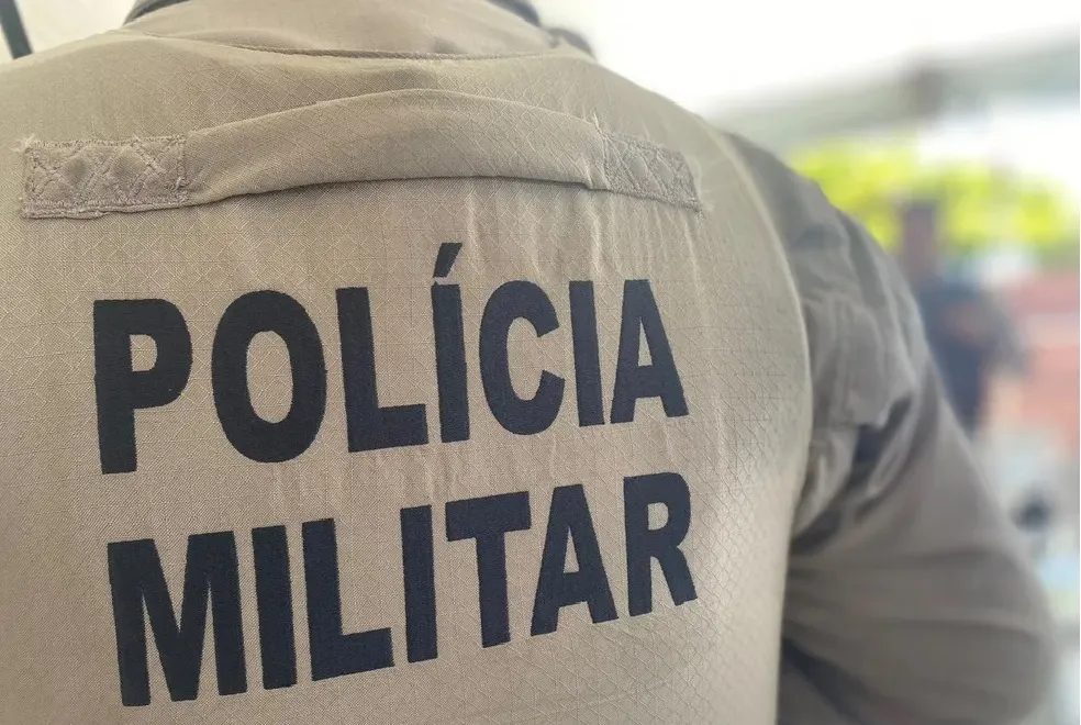 PMs realizavam rondas na região quando flagraram o ato