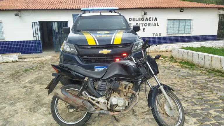 Veículo possuía restrições por roubo na cidade sergipana de Lagarto