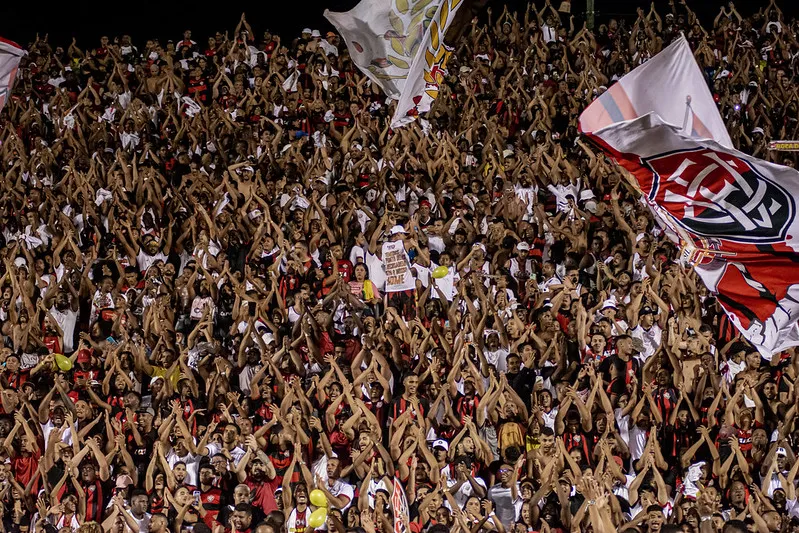 Torcida do Vitória tem sido um dos trunfos do time nos jogos no Barradão