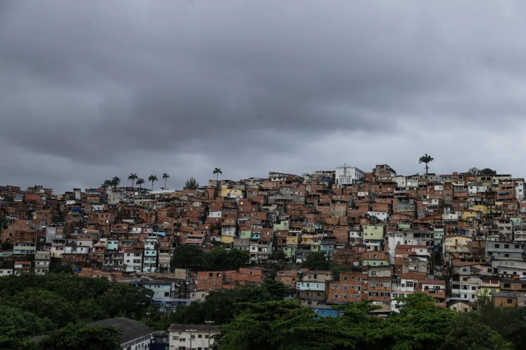 Salvador passa por período de chuvas