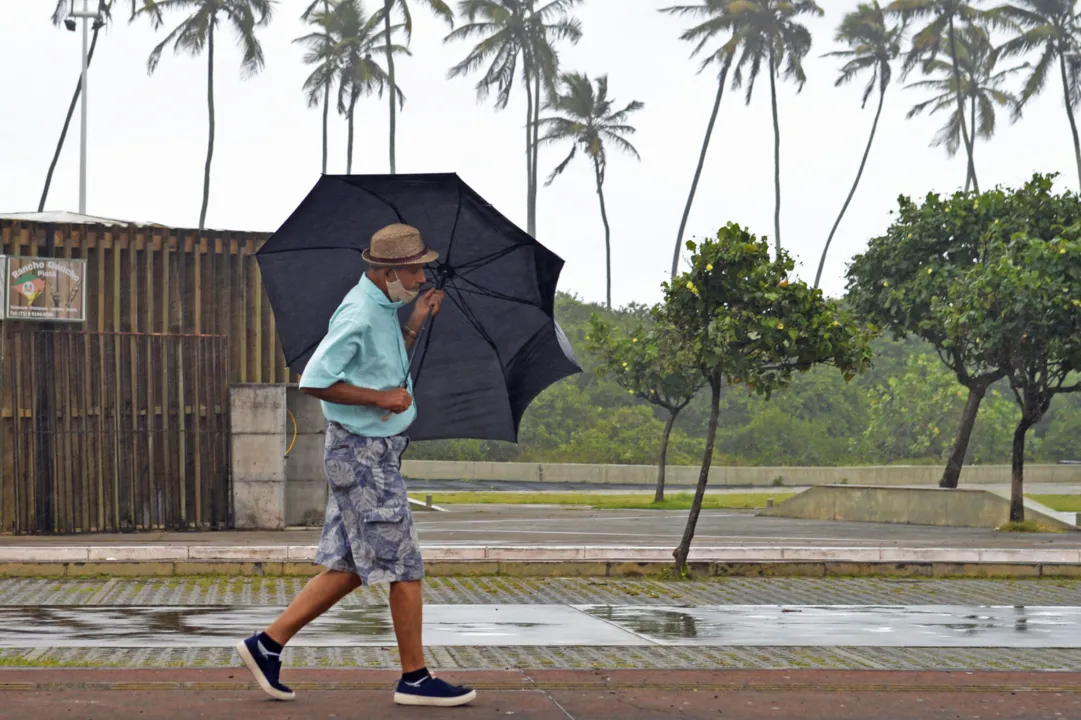 Há risco de deslizamentos devido aos acumulados de chuva